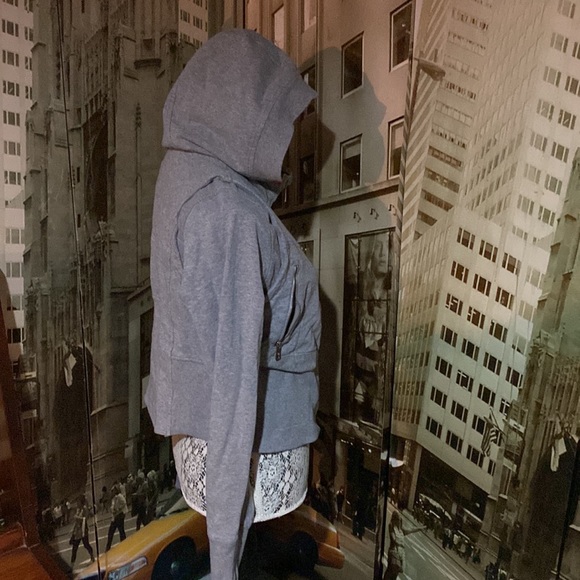 GUC Lululemon scuba hoodie size 10 - Picture 2 of 11